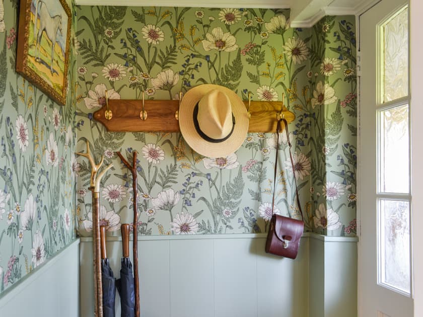 Interior | Winship Cottage, Winestead