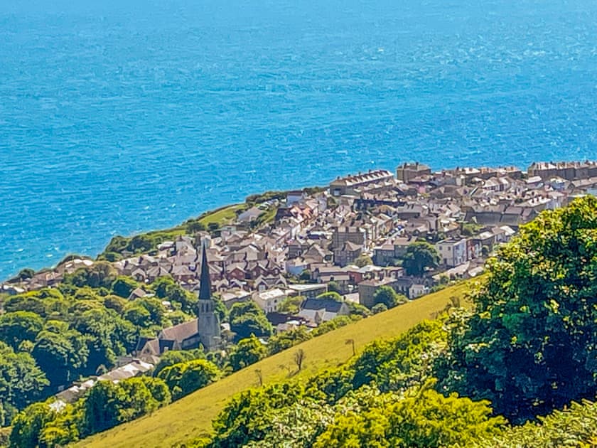 Surrounding area | Little Grosvenor, Ventnor