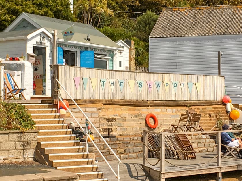 Surrounding area | Little Grosvenor, Ventnor