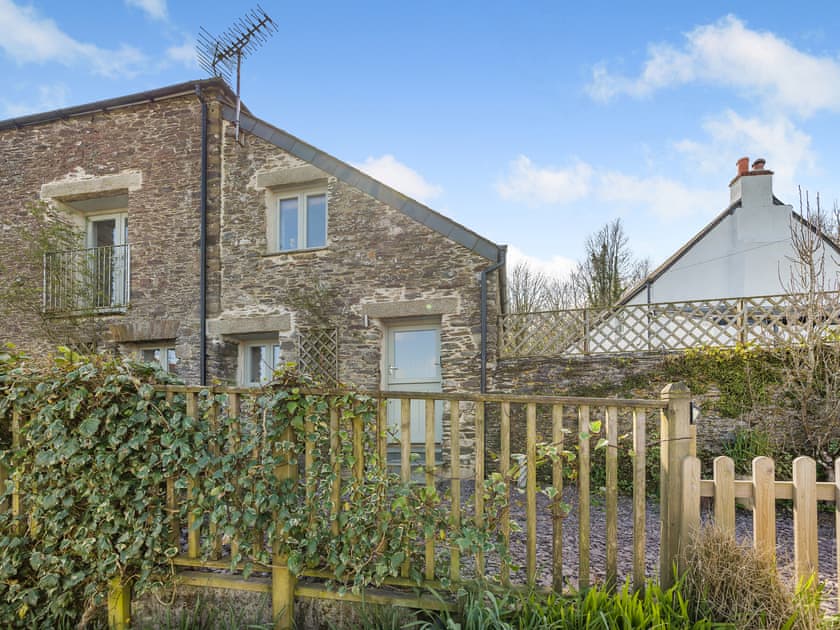 Exterior | Horseshoe Cottage - Deviock Farm, Downderry