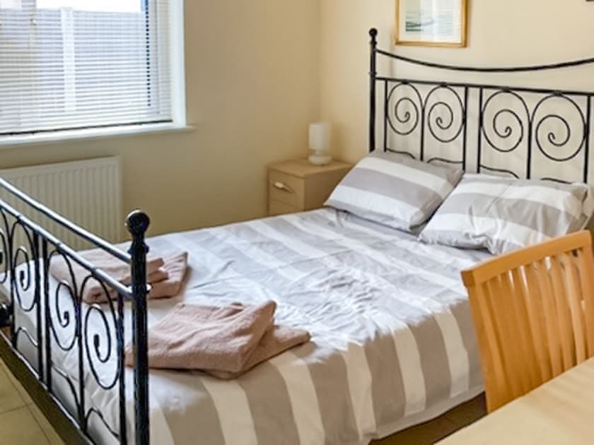 Double bedroom | Thistle No.4 - Hall Farm Cottages - Hall Farm Cottages, Althorne, near Chelmsford