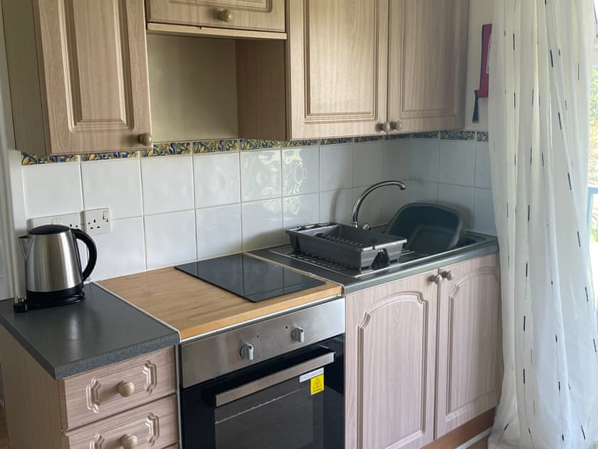 Kitchen | Holly Apartment - Moorhead Country Holidays, Woolfardisworthy, Clovelly