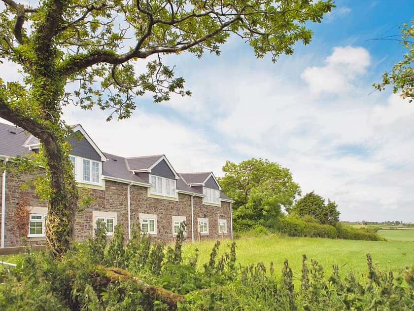 Exterior | Chaffinch Apartment - Moorhead Country Holidays, Woolfardisworthy, Clovelly