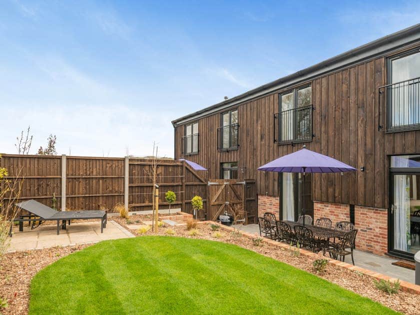 Exterior | Old Barn 1 - Bedborough Farm Cottages, Wimborne