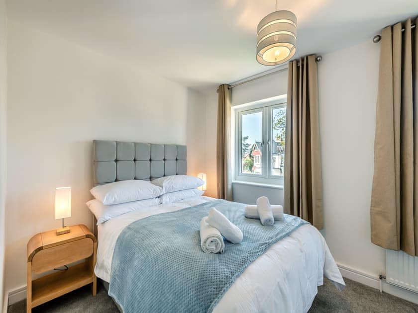 Double bedroom | Pier Sands, Paignton