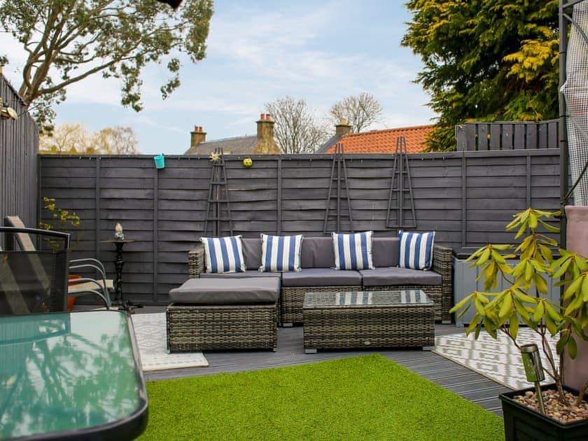 Sitting-out-area | Rosedale, Falkland