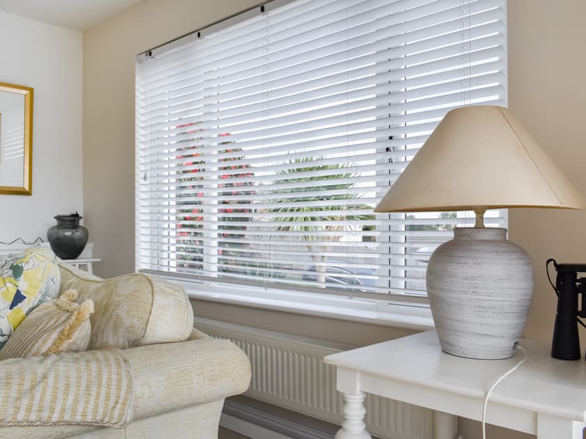 Living room | The White House, Dartmouth