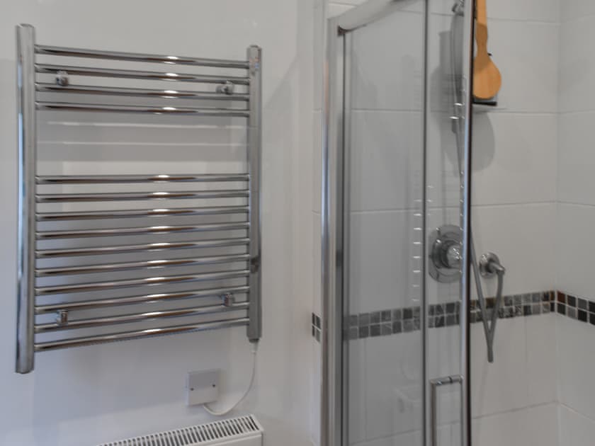 Bathroom | The White House, Dartmouth