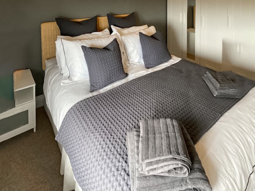 Double bedroom | Holly No.2 - Hall Farm Cottages  - Hall Farm Cottages, Althorne, near Chelmsford
