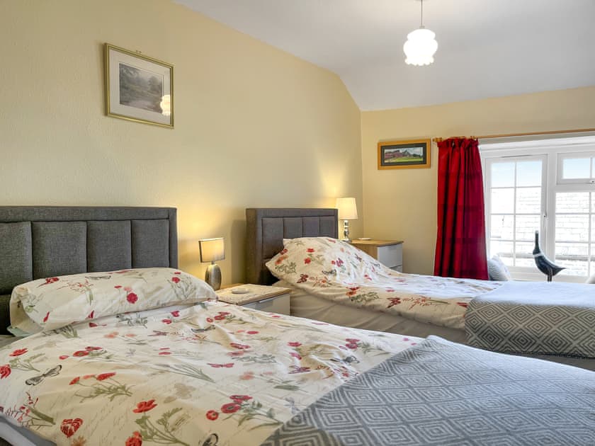Twin bedroom | Eastry Cottage, Castleton