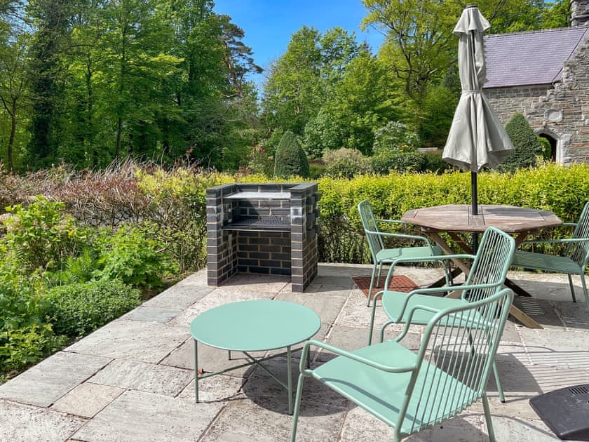 Sitting-out-area | Upper Double Lodge, Gatehouse of Fleet, near Kirkcudbright
