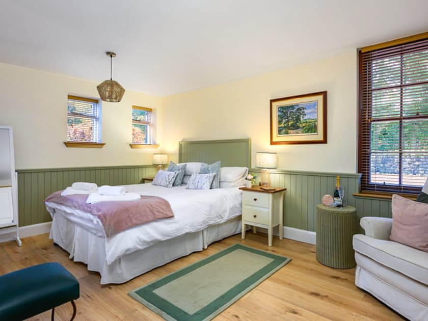 Double bedroom | Valentine Suite - Meldrum Apartments, Ceres, near St Andrews