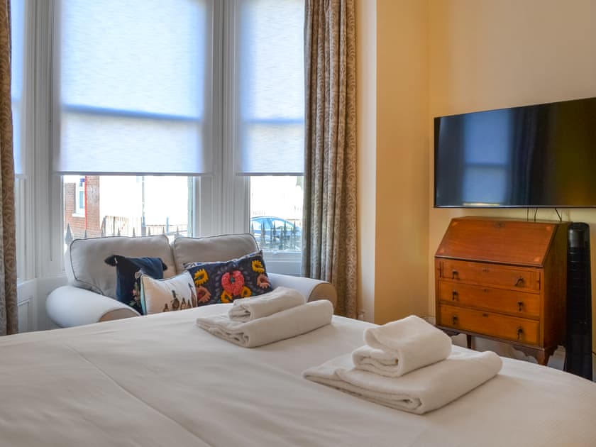 Double bedroom | The Ouse - Flat 2 - Holgreaves Apartments, York