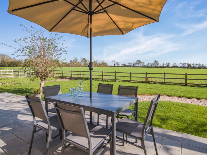 Outdoor eating area | Stone Cottage, Wedmore, near Glastonbury