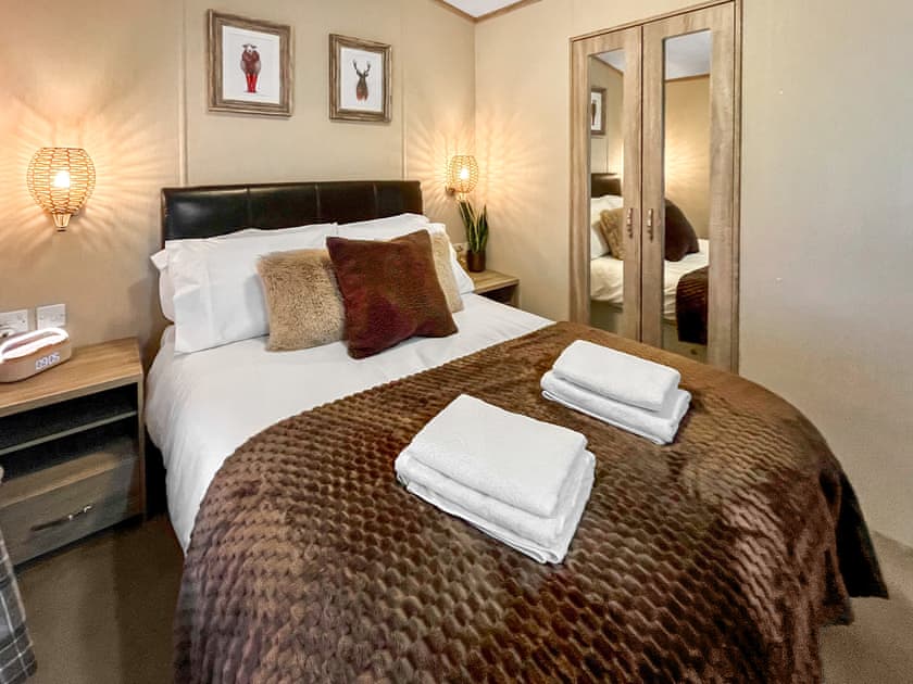 Double bedroom | Burnside Lodge, Auchterader