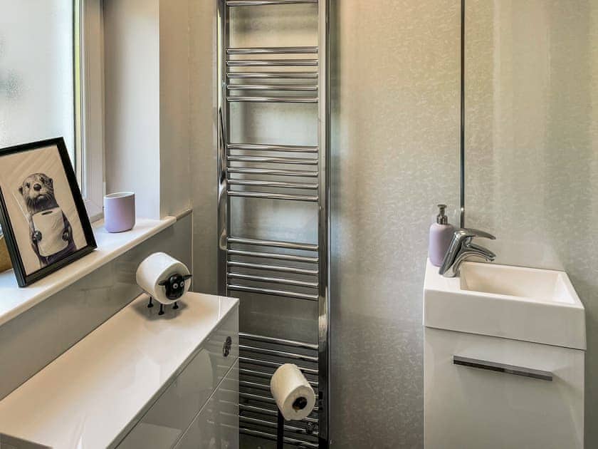 Bathroom | North Lodge, Forgandenny