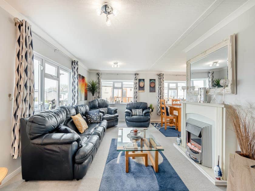 Open plan living space | Sea View - Dinas Country Club, Dinas, near Fishguard