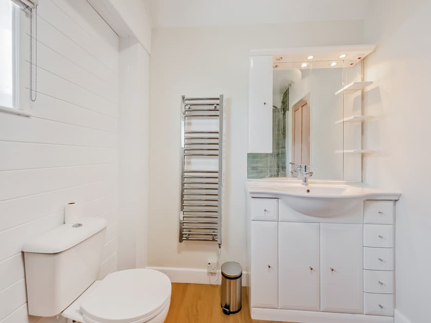 Bathroom | Yr Encil, New Quay