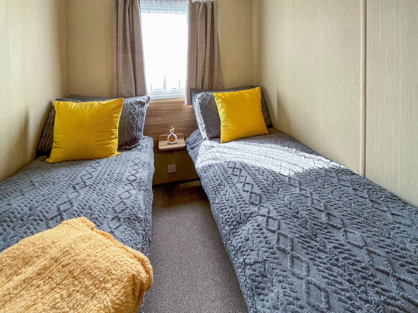 Twin bedroom | Pukka Caravan Lets, Ingoldmells