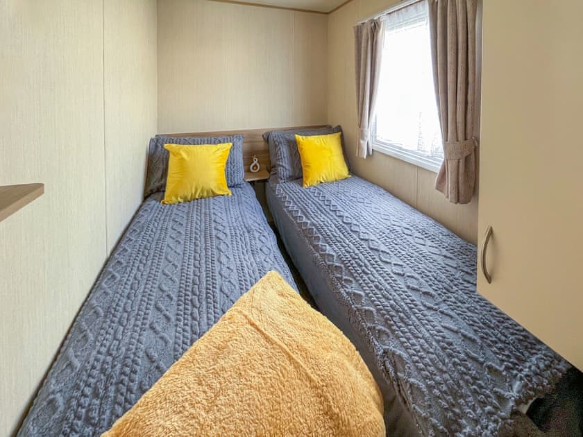 Twin bedroom | Pukka Caravan Lets, Ingoldmells