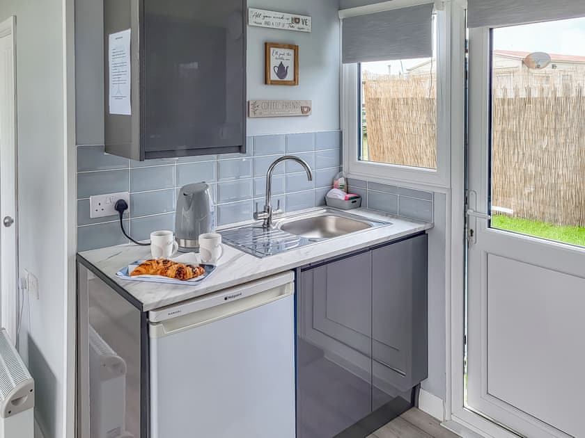 Kitchen | Chalet 61, Chapel St. Leonards