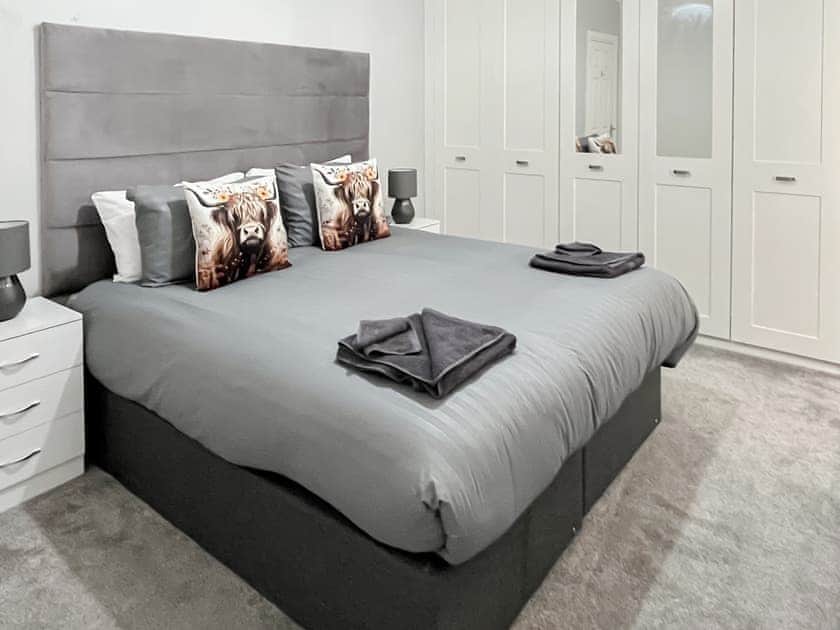 Double bedroom | Cambusmoon Apartment, Gartocharn, near Alexandra