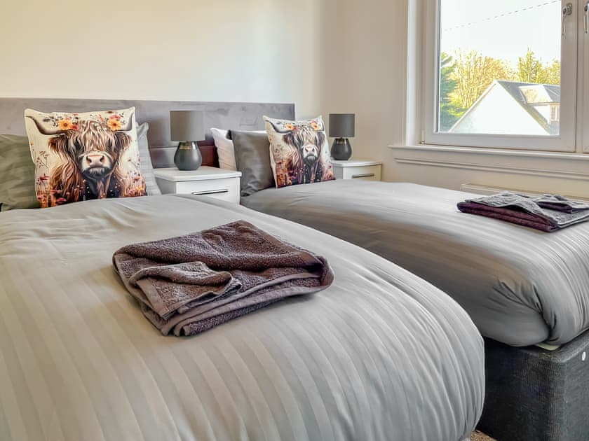 Twin bedroom | Cambusmoon Apartment, Gartocharn, near Alexandra
