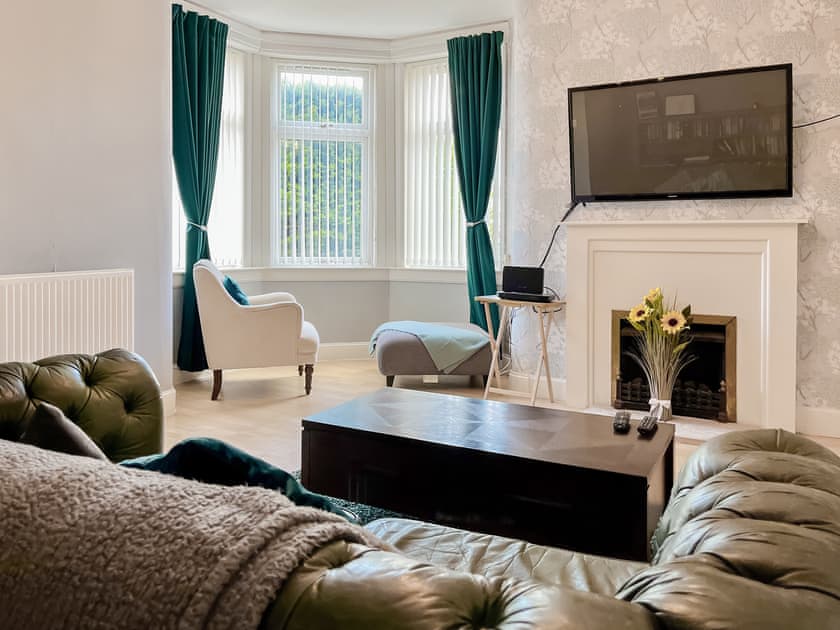 Living area | Homely Base, Crossgates