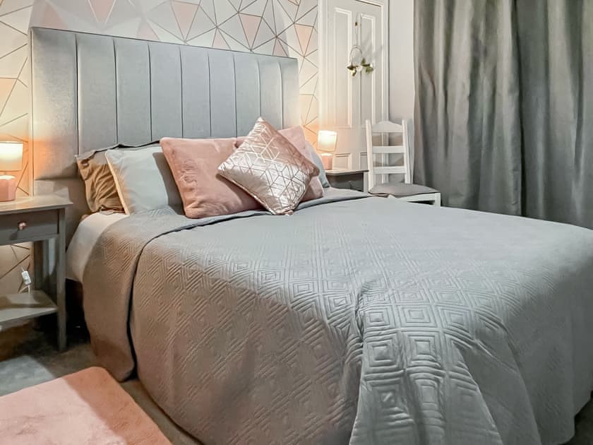 Double bedroom | Homely Base, Crossgates