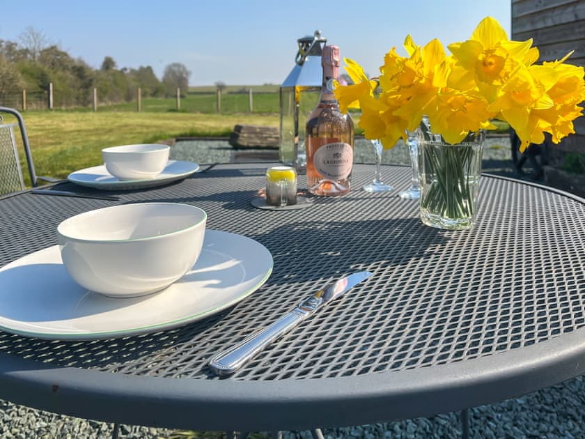 Outdoor eating area | Hare’s Rest, Hare’s Rest, Ellesmere