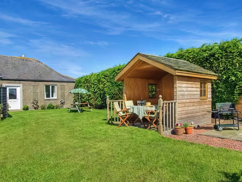 Garden | Thelma’s House - Elwick Farm Holiday Cottages, Belford