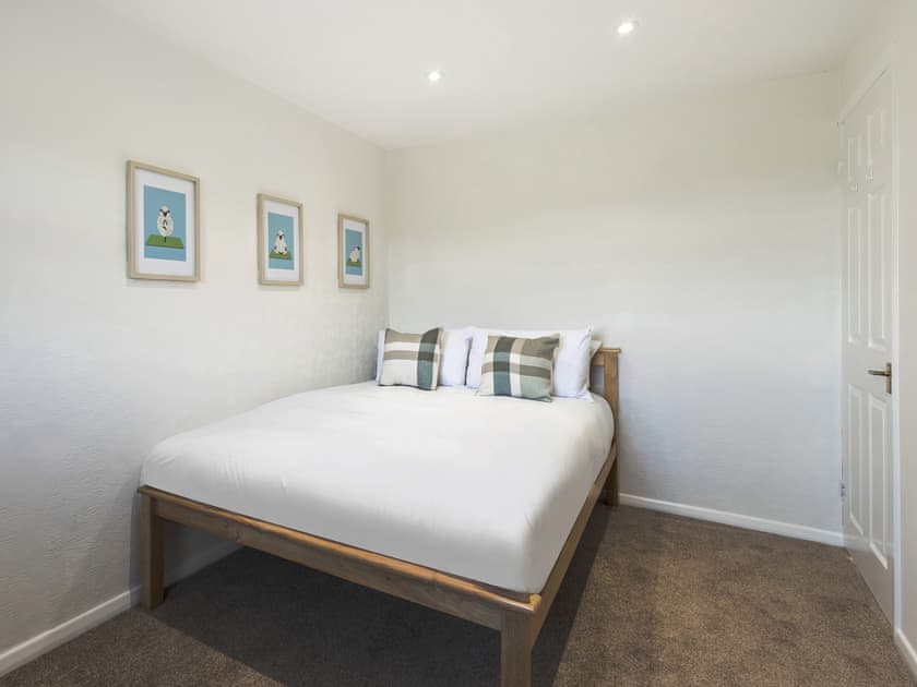 Double bedroom | Rigg Farm Cottage, Stainsacre, near Robin Hood’s Bay