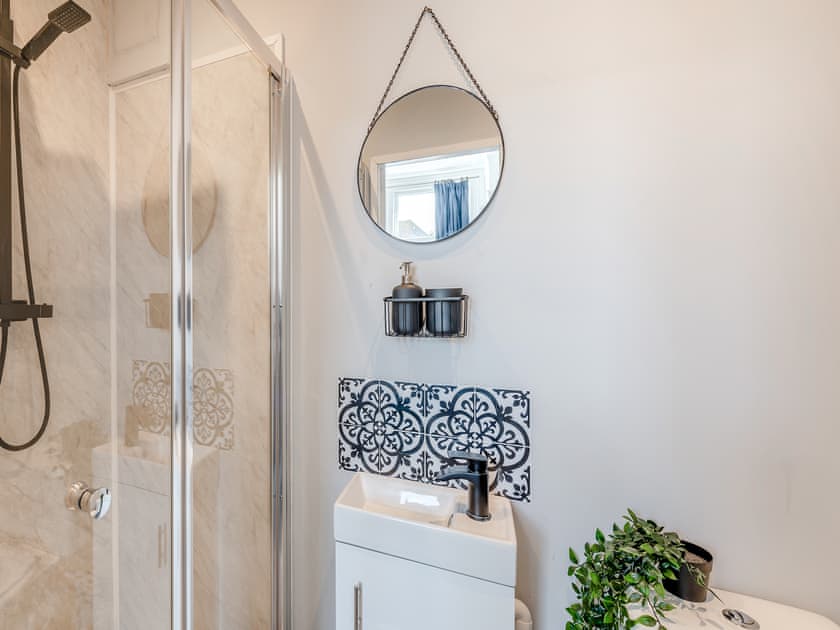 Bathroom | Debenham Lodge, Cliftonville, Margate