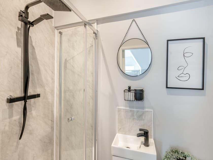 Bathroom | Debenham Lodge, Cliftonville, Margate