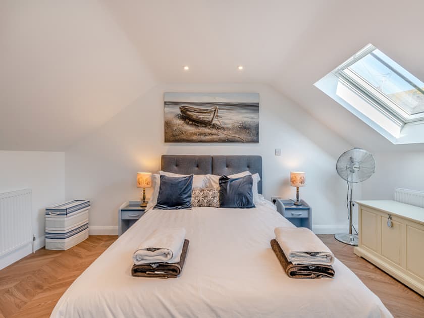 Double bedroom | Whitstable Getaways - Harbour Lodge - Seaside Escapes, Whitstable