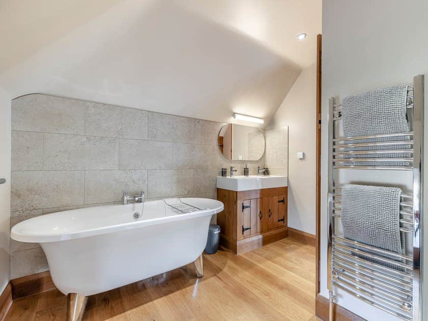 Bathroom | The Arch House, Ashbourne