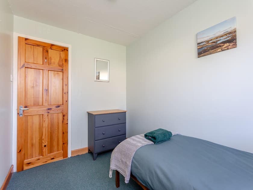 Single bedroom | Inchnadamph Lodge properties - Walled Cottage - Inchnadamph Lodge Properties, Inchnadamph, near Lochinver