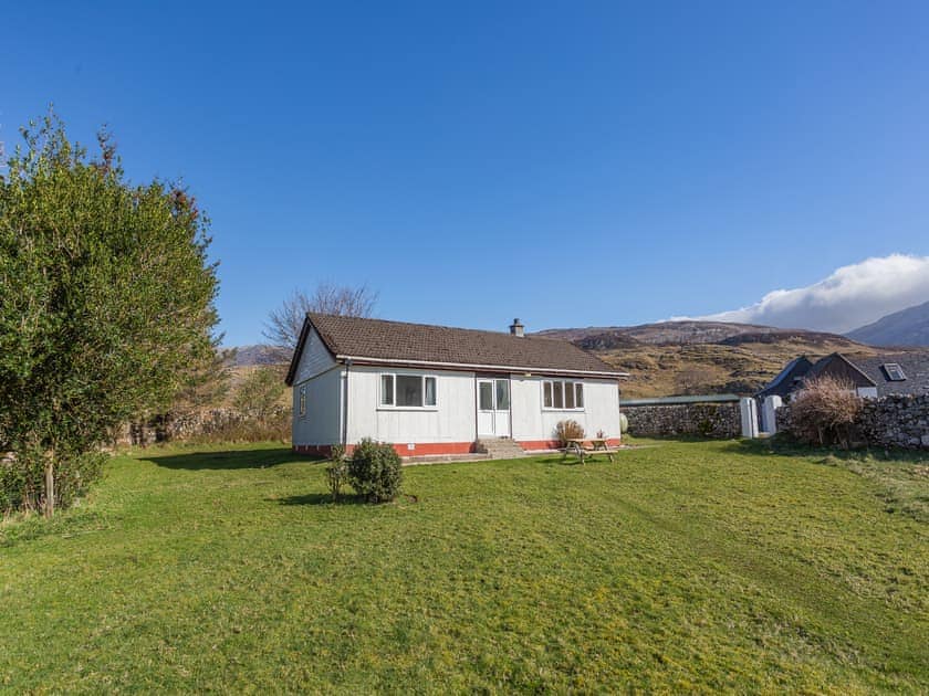 Exterior | Inchnadamph Lodge properties - Walled Cottage - Inchnadamph Lodge Properties, Inchnadamph, near Lochinver