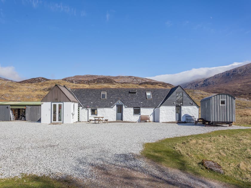 Exterior | Canisp Studio Apartment - Inchnadamph Lodge Properties, Inchnadamph, near Lochinver