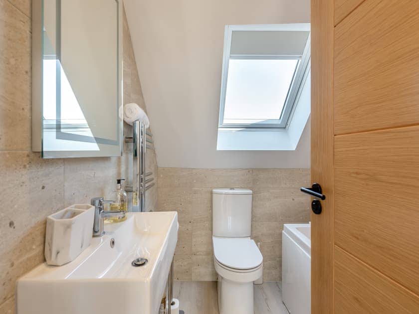Bathroom | Starlight - Talog Country Retreat, Talog