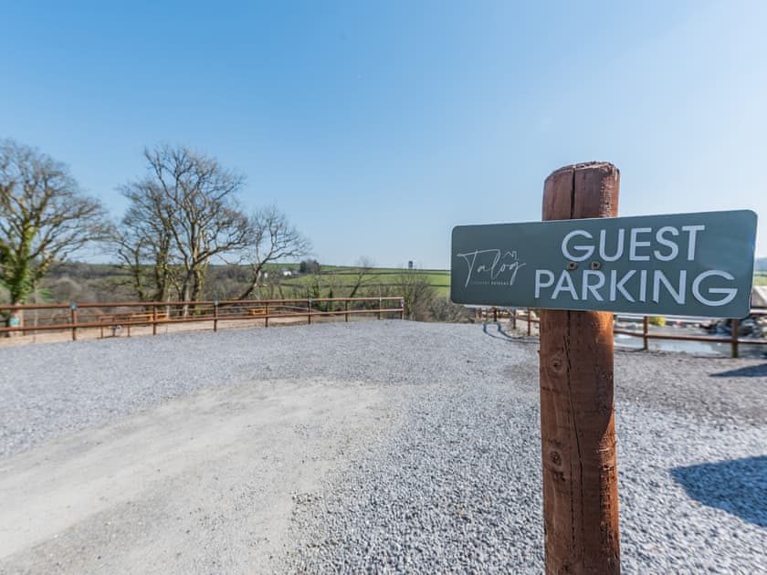 Parking | Starlight - Talog Country Retreat, Talog
