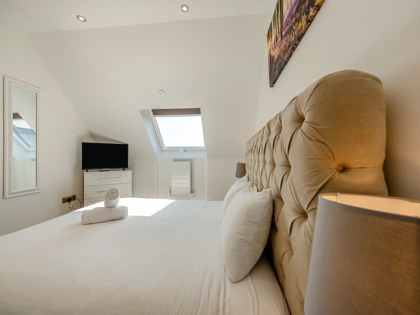 Super King Size bed | Moonlight - Talog Country Retreat, Talog