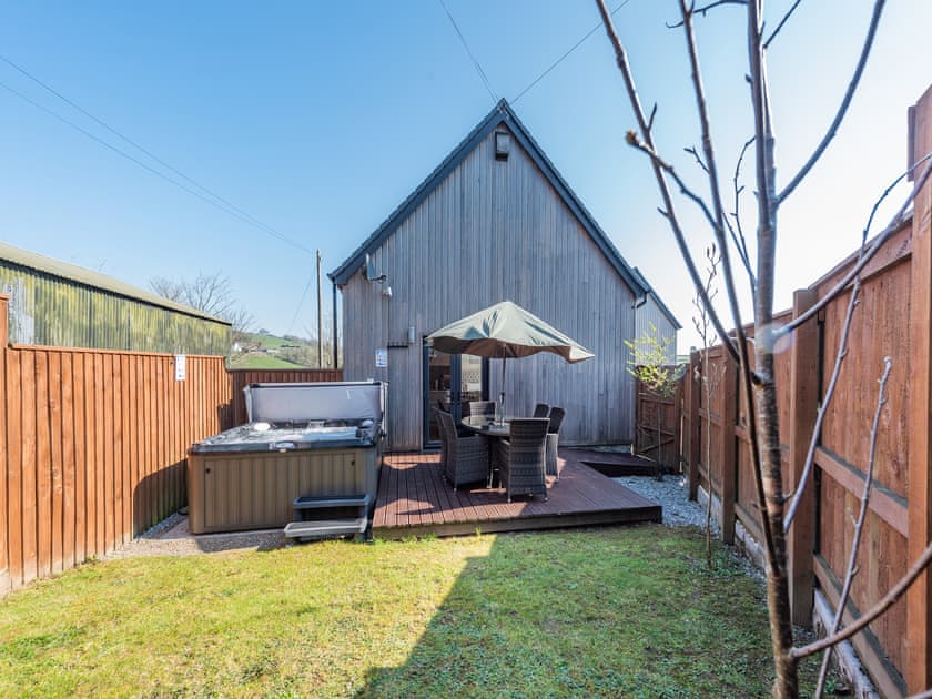Outdoor area | Moonlight - Talog Country Retreat, Talog