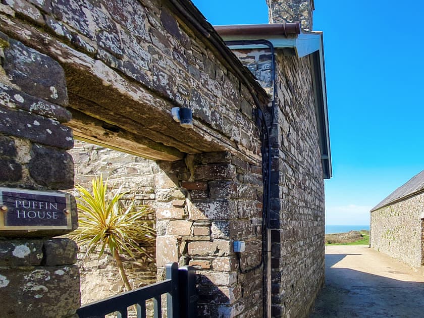 Exterior | Puffin House - Blegberry Farm, Hartland