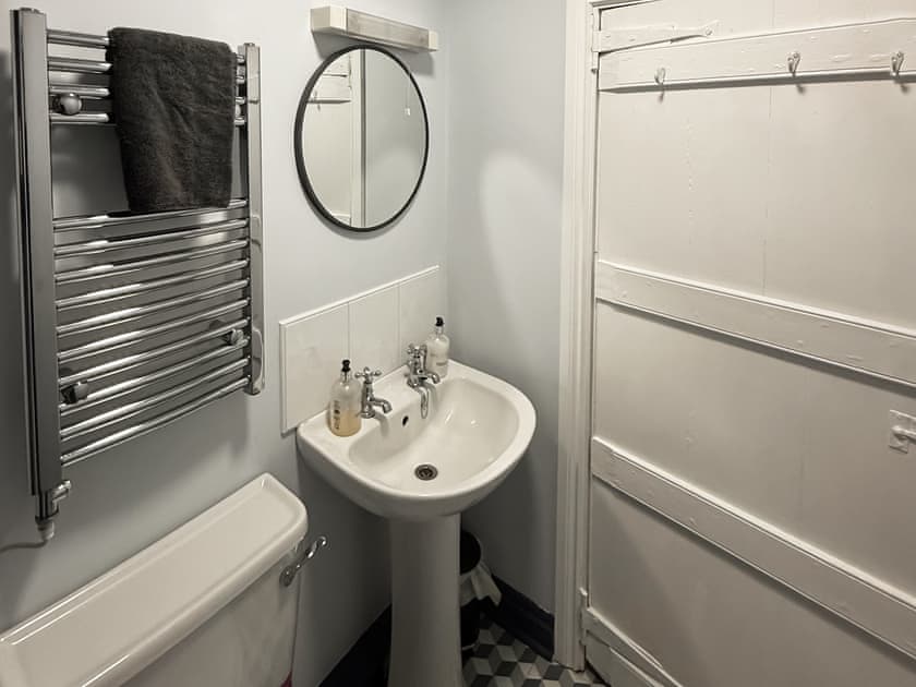 Upstairs bathroom | Dunmallet, Pooley Bridge and Northern Ullswater