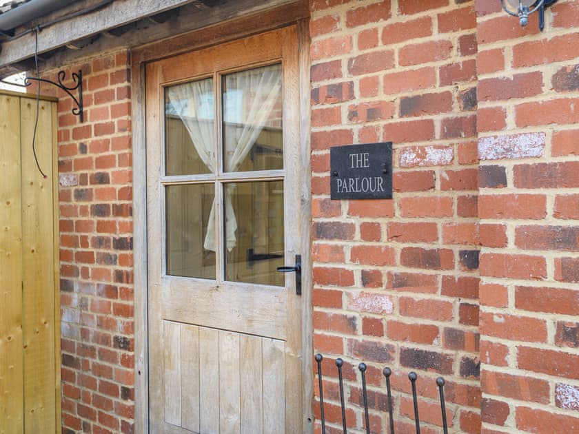 Exterior | The Parlour - Milton End Farm Barns, Arlingham, near Frampton-on-Severn
