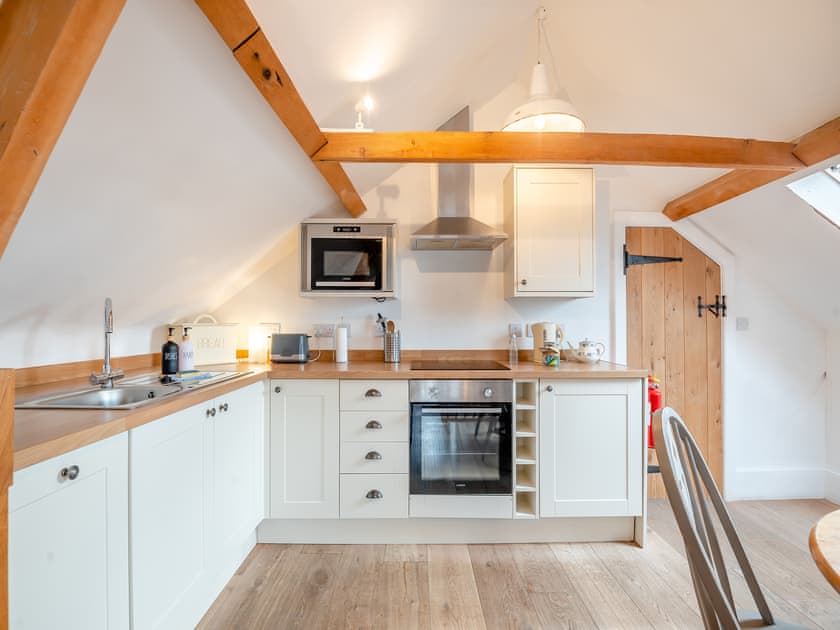 Kitchen/diner | The Hay Barn - Milton End Farm Barns, Arlingham, near Frampton-on-Severn