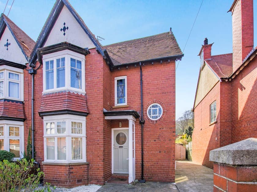 Exterior | Holbeck House, Scarborough