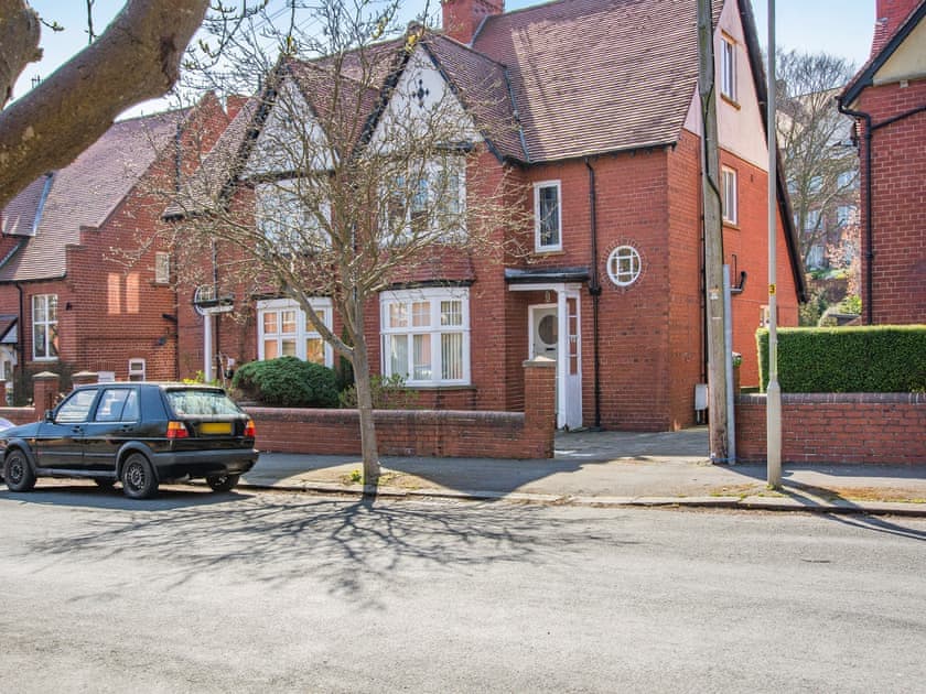 Exterior | Holbeck House, Scarborough
