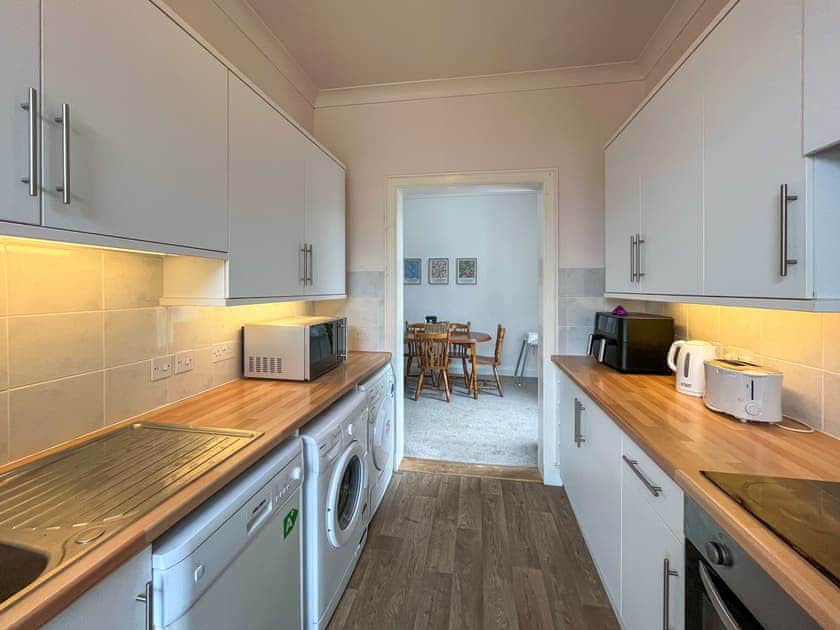 Kitchen | Glenfyne Apartment - Seaside House, Ardrishaig, near Lochgilphead